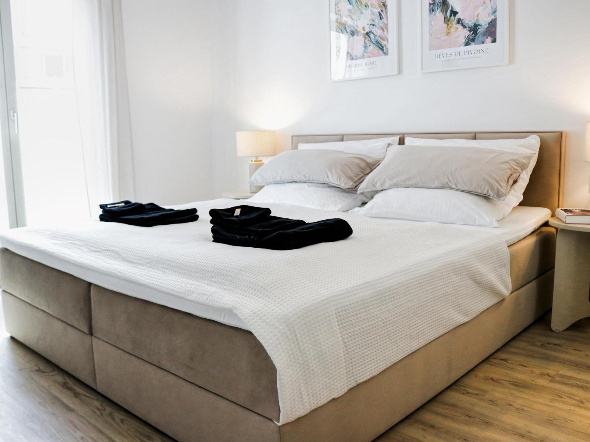 Lightplace • Design • Boxspring • Balkon • 2 Smart Tv •Innenstadt Брауншвейг Экстерьер фото
